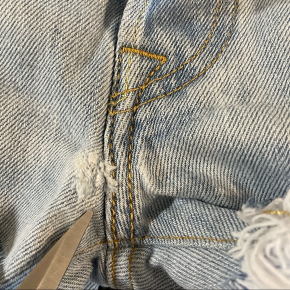 Levi’s Button-fly Jean Shorts Size 25 - Picture 14 of 15